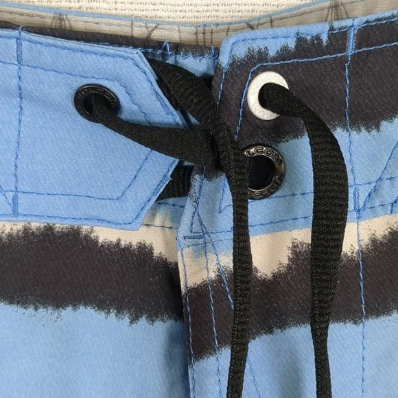 Volcom Men's Long 4 Way Stretch Board Shorts Size 36 Like New - Picture 4 of 8